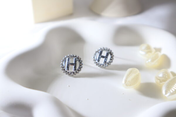 Hermes H Logo Studs - Image 2