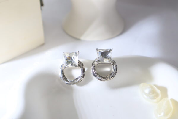 Ring Stud - Image 3