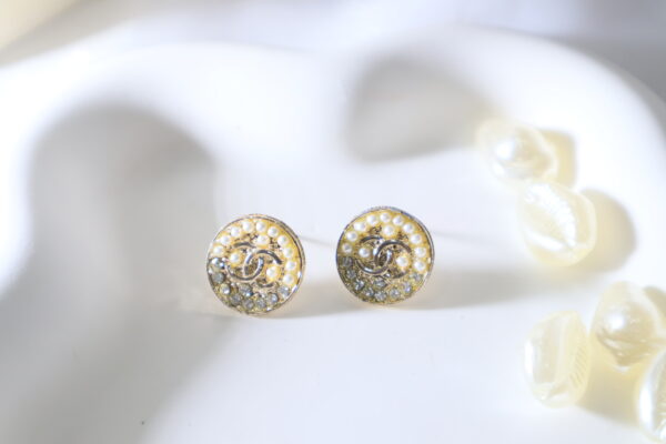 Chanel CC Logo Pearl Studs - Image 2