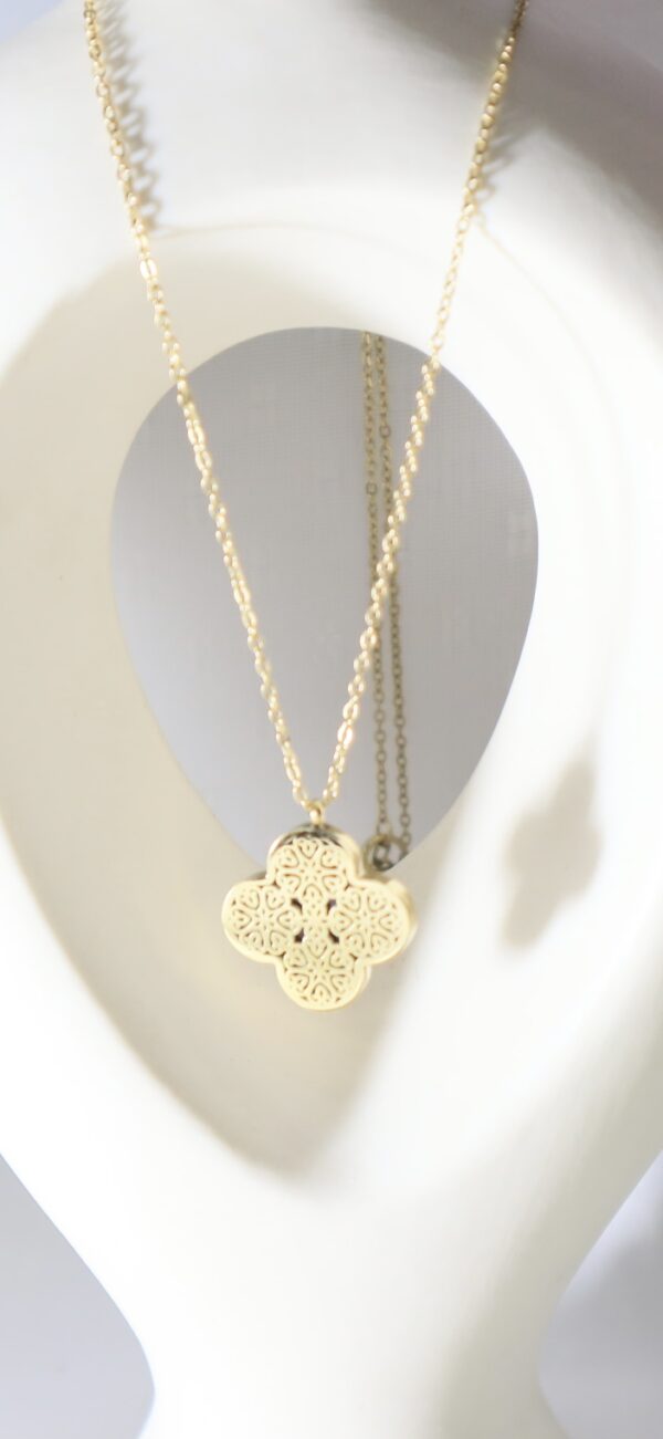 Clover Necklace